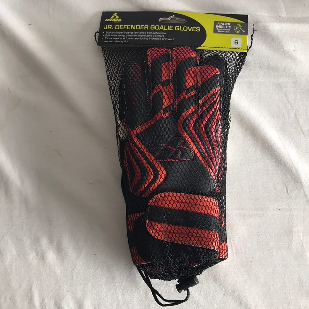 Jr Defender Goalie gloves sz6 NWOT